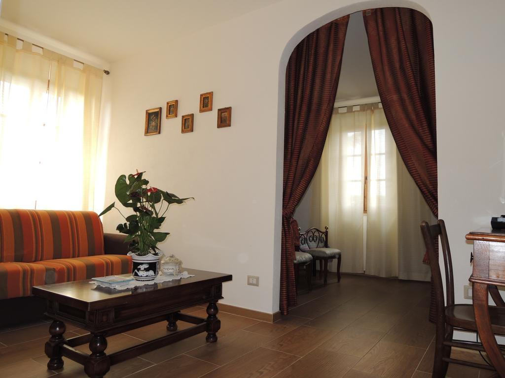 סיינה Agriturismo Il Colle חדר תמונה